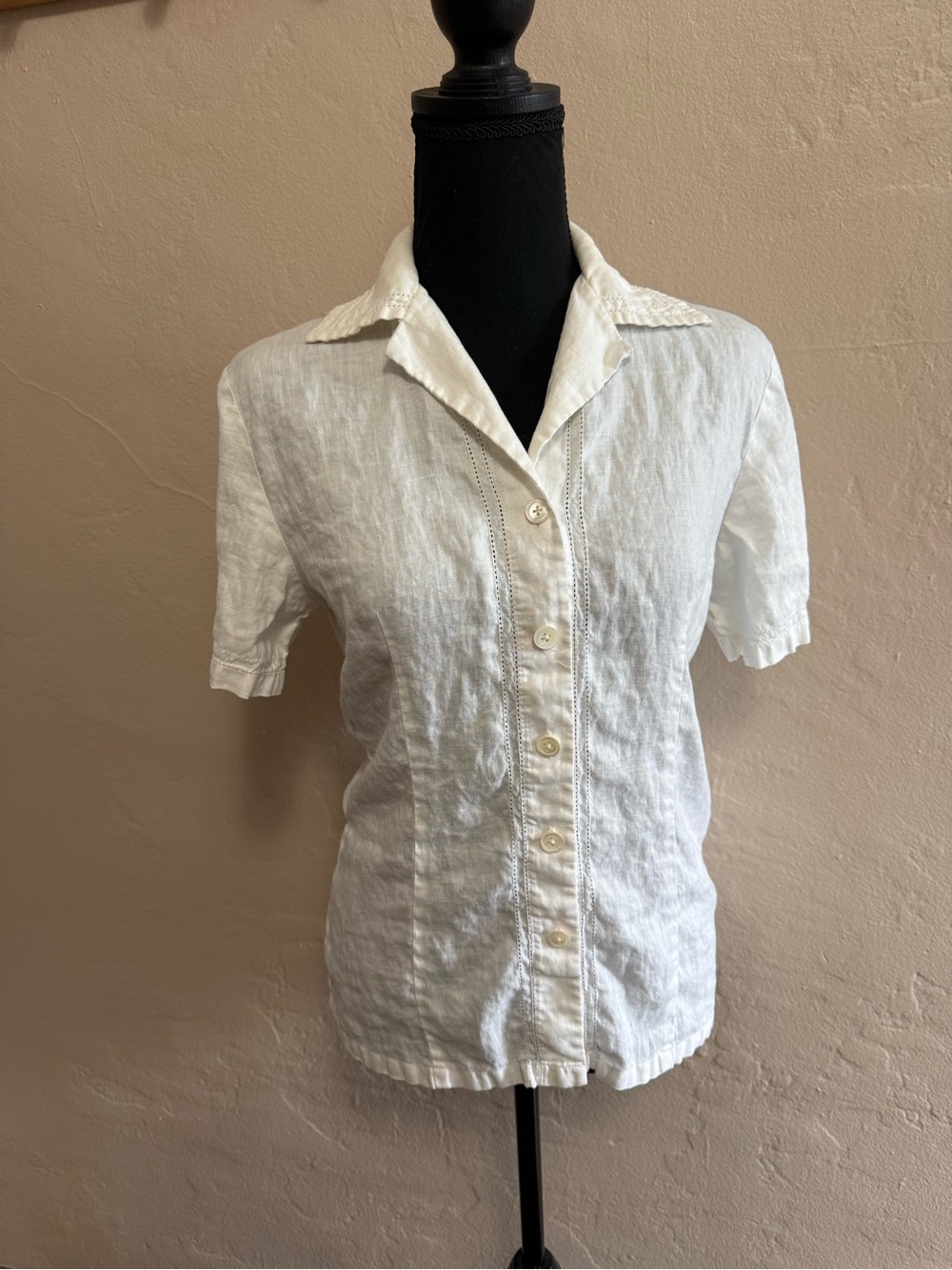 Classiques Entier White Linen Short-Sleeve Button-Front Blouse